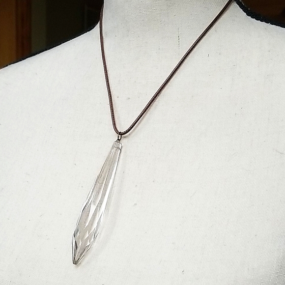 Hand Crafted Repuposed Vintage Chandelier Crystal Pendant Necklace - Picture 12 of 16